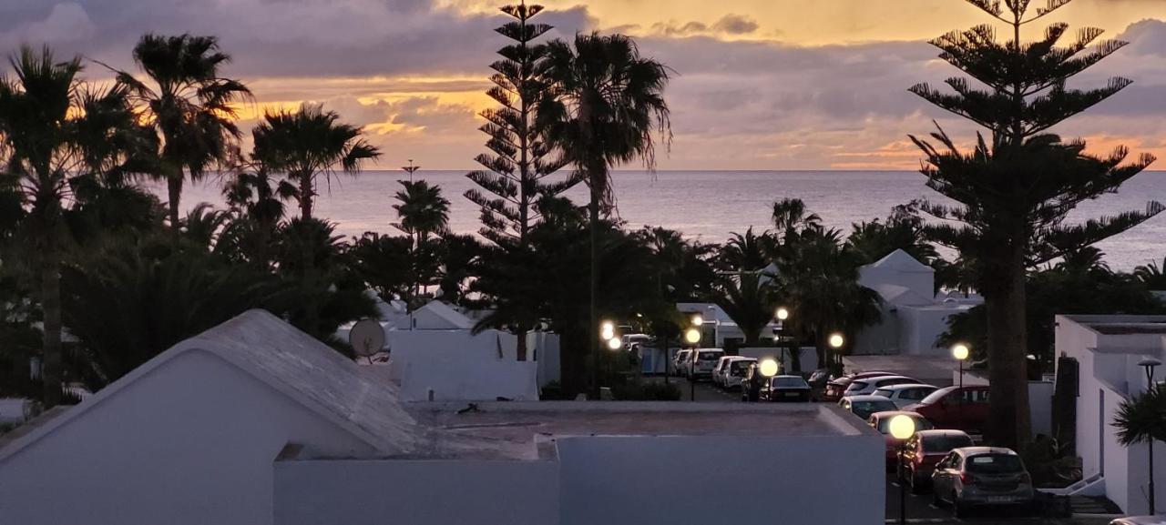 Апартаменты Casahost Bastian Boutique I Seaview Коста-Тегисе Экстерьер фото