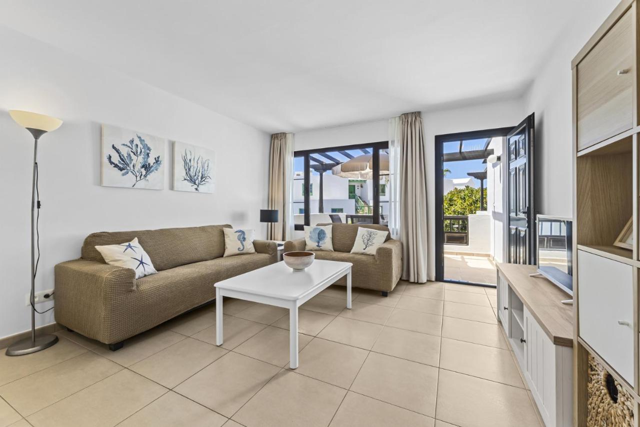 Апартаменты Casahost Bastian Boutique I Seaview Коста-Тегисе Экстерьер фото