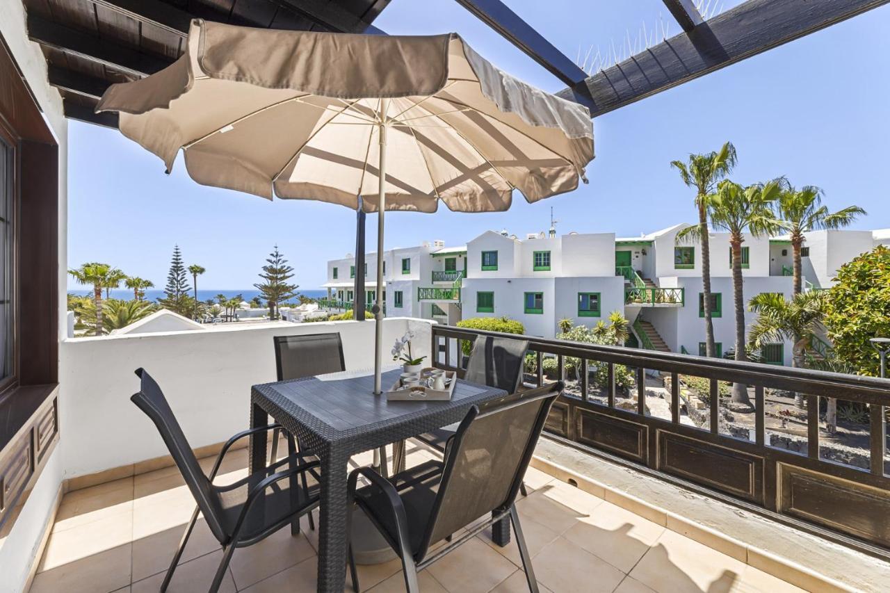 Апартаменты Casahost Bastian Boutique I Seaview Коста-Тегисе Экстерьер фото