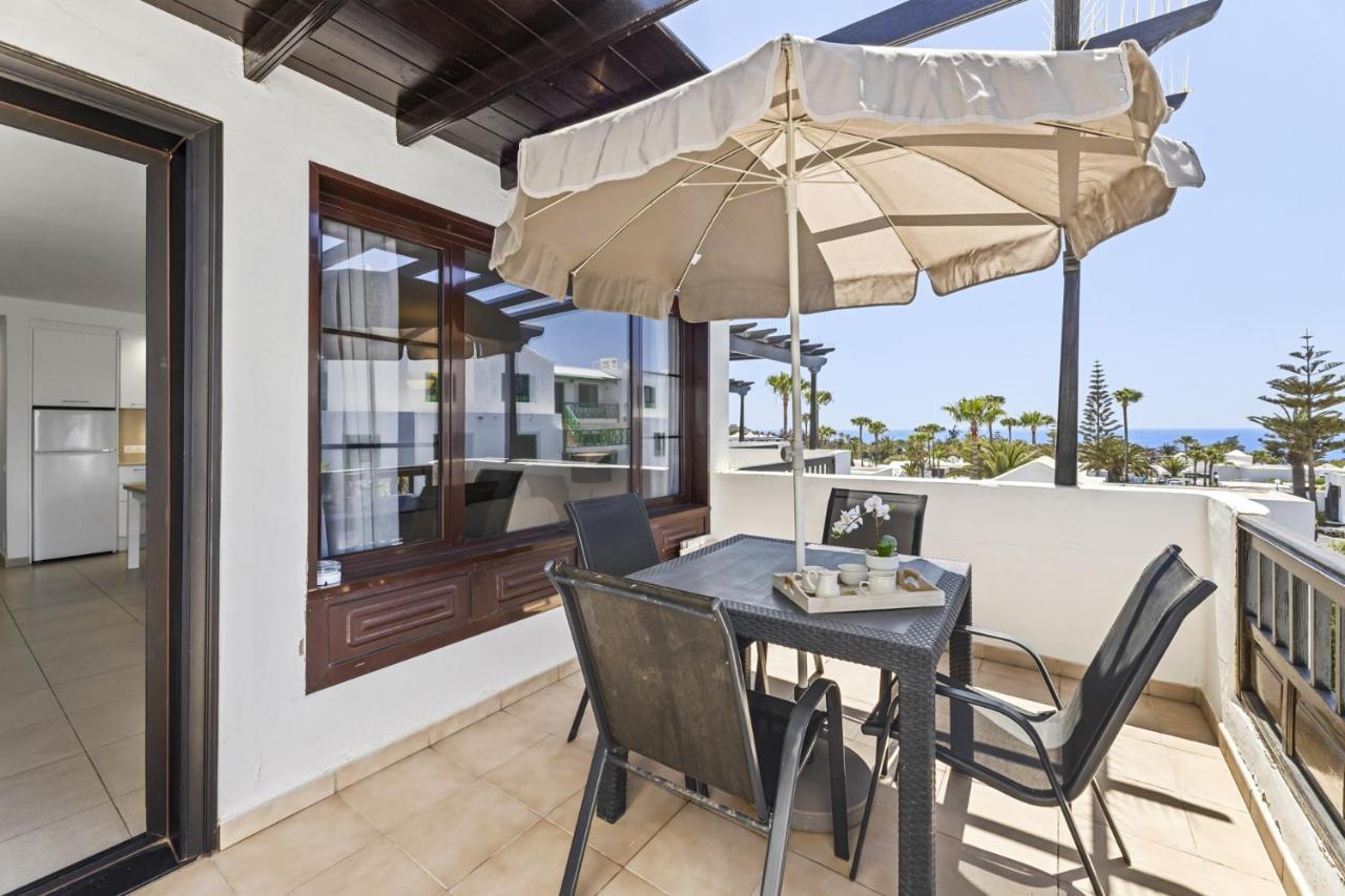 Апартаменты Casahost Bastian Boutique I Seaview Коста-Тегисе Экстерьер фото